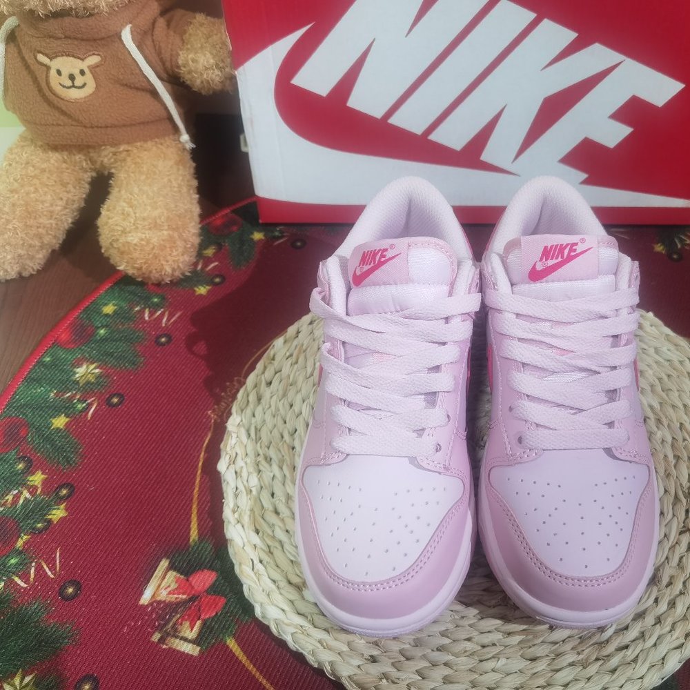 women’s Nike dunk low retro panda white black shoes